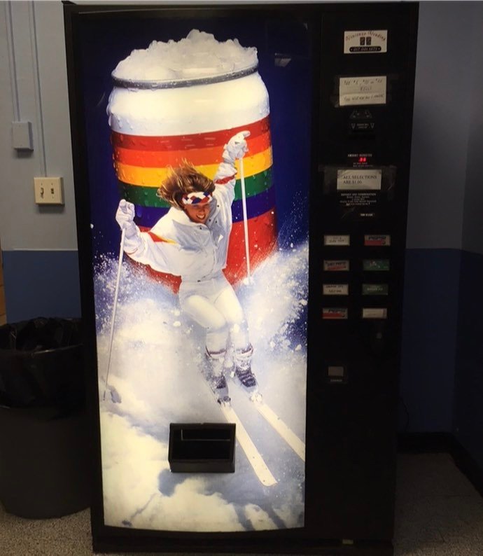 MattyCs_Winter's tweet photo. @retroactivefocus found the 🔥 🔥 today in a Brooklyn courthouse 🎿 ⛷ https://t.co/FdOhzhwHE1 https://t.co/7xhMKRjjQ2