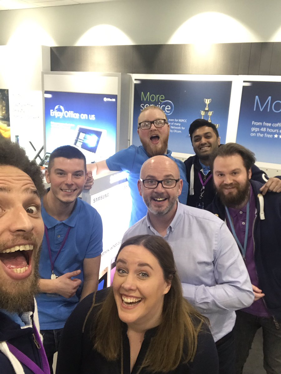 JennH_HR's tweet photo. Loved our week in #o2salfordquays delivering customer service training - this team is just fantastic! @MIDComms2 https://t.co/se8k7pzzLl