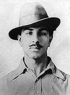 Utkarsh02936815's tweet photo. "Sarfaroshi ki tamanna ab hmare ❤️ me hai dekna zor kitna bajuye kaatil me hai" 
Salute✋
 #Shaheed Bhagat Singh #Rajguru #Sukhdev ✋JAI HIND https://t.co/DtRjI4lwbL