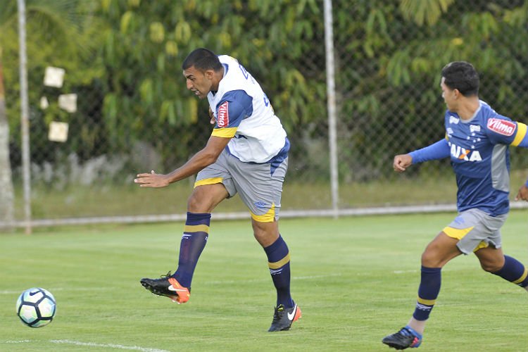 mgfutebol's tweet photo. Desfalcado, Mano monta Cruzeiro com quarteto ofensivo em treino técnico na Toca https://t.co/N0v6TPave6 https://t.co/gor7J8Vuep