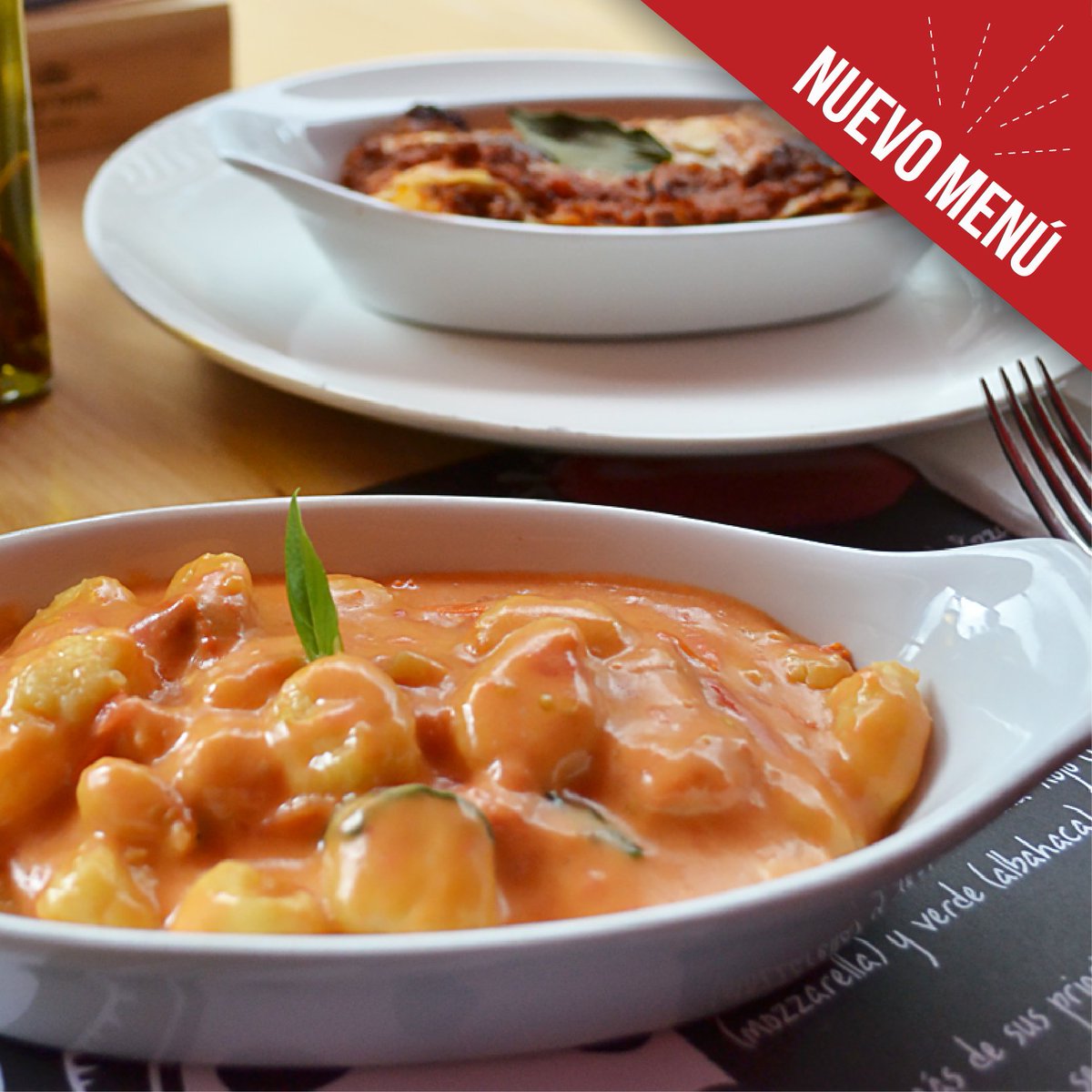 viapartenope's tweet photo. ¡Hoy comenzamos con nuestro #NuevoMenú! ¡Más opciones, más sorpresas, mismo sabor napoletano! ¡Bon Appetit! #UIO https://t.co/QXxbf0lfUw