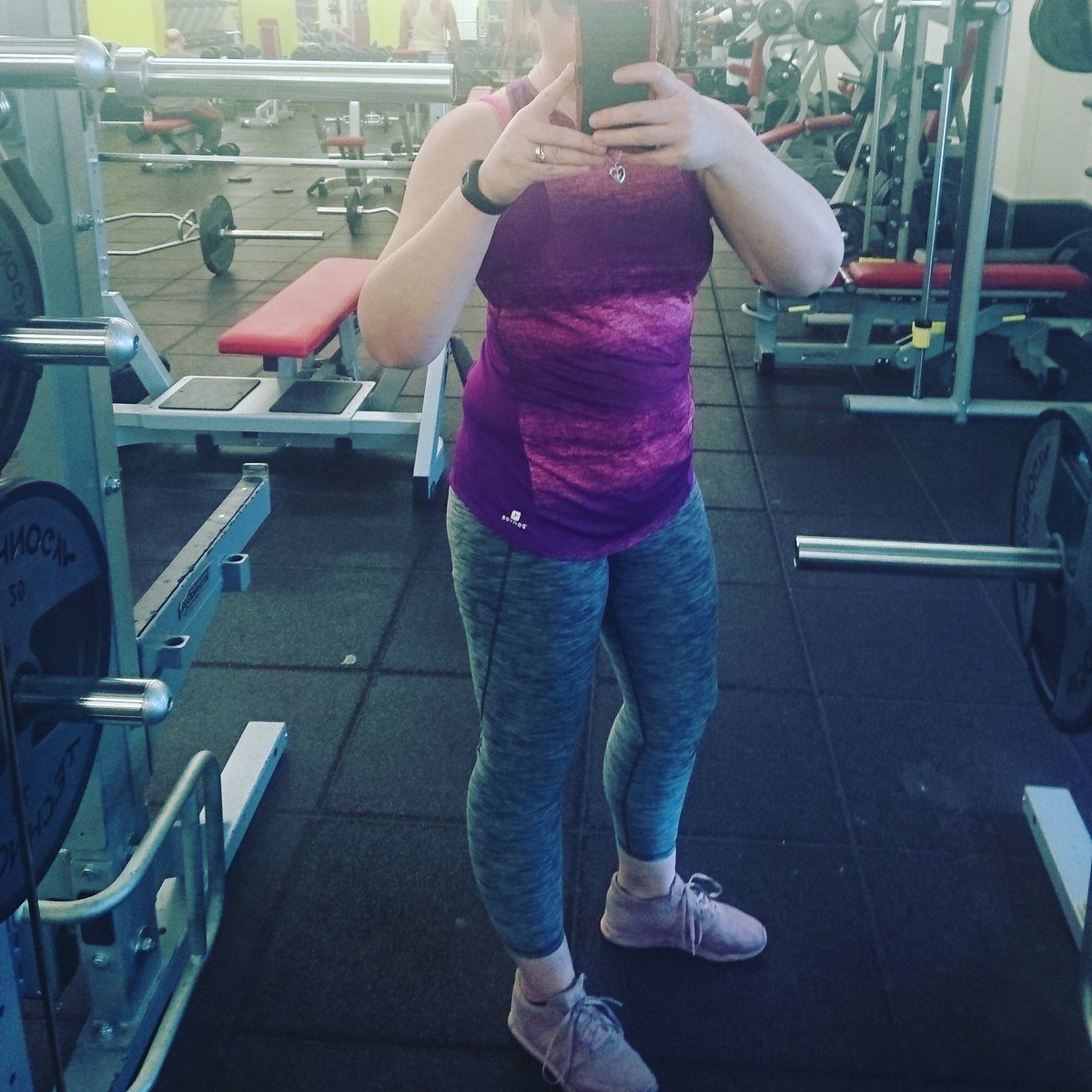 healthexercise4's tweet photo. #Thursday weight session https://t.co/5OkFNLo5ig