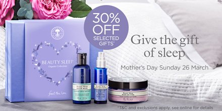 NYR_Official's tweet photo. Our precious gift boxes are @worldlandtrust certified and carbon balanced helping to save endangered forests! #FeelGoodGifting #mothersday https://t.co/gEZr0Afc4n