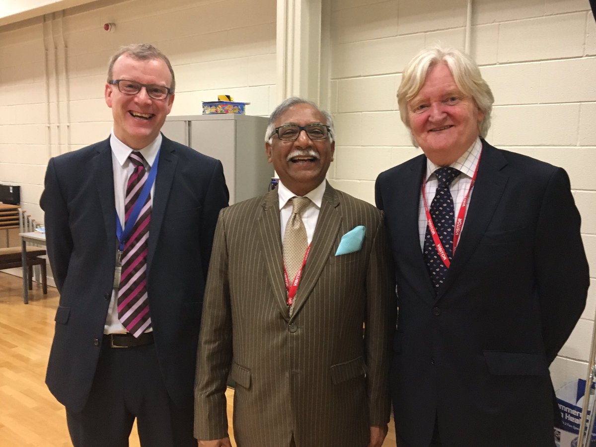 AmjadmBashir's tweet photo. Great speaking to Year 10 students at @SowerbyHigh this morning. Looking forward to visiting again sometime soon! @SowerbyBlue https://t.co/g6snhxQ4Qy