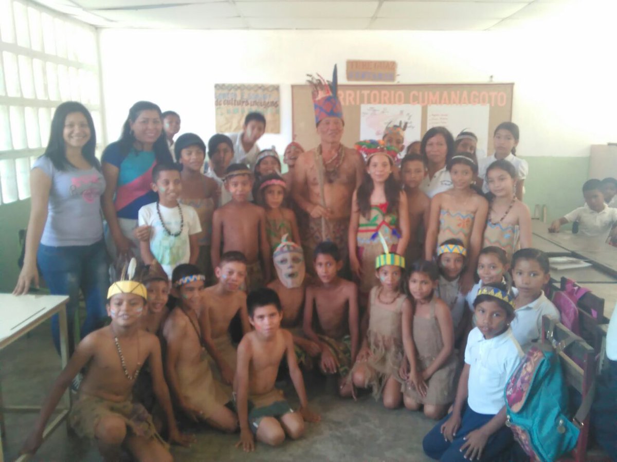 IACPIM_SB's tweet photo. Continuamos llevando alegría a los mas pequeños celebrando celebrando el Día del niño y niña Indígena #ElPilar .@GuillermoCompa https://t.co/zTxK6GGszA