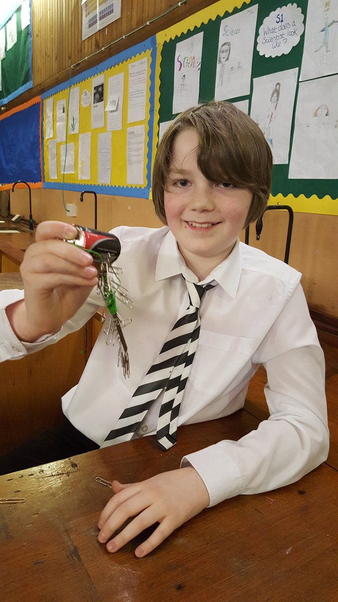 science_ihs's tweet photo. Last week pupils made electromagnets in S1 Science club @IHSupdates #DemoDay #BritishScienceWeek https://t.co/PbEhXQJuuk