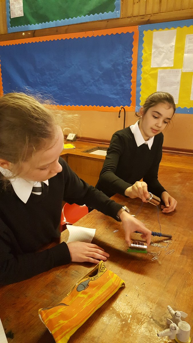 science_ihs's tweet photo. Last week pupils made electromagnets in S1 Science club @IHSupdates #DemoDay #BritishScienceWeek https://t.co/PbEhXQJuuk