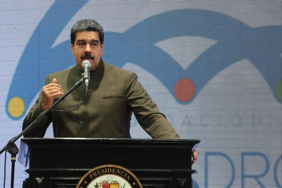 PresidencialVen's tweet photo. Pdte. #Maduro anuncia que #Venezuela es miembro titular del Banco Asiático de Inversión en Infraestructura #HoyExpoVenezuela2017 https://t.co/BfkIKoRDhe