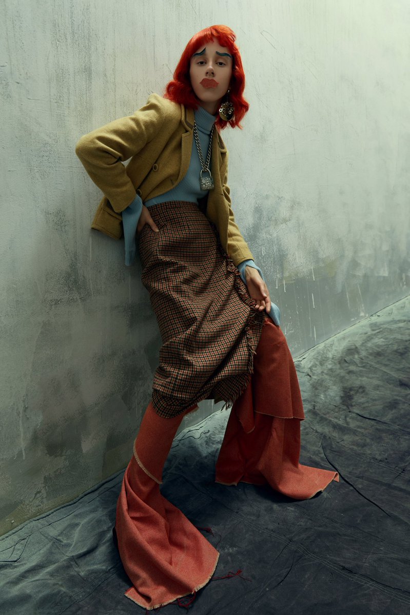AlyssaJiang's tweet photo. I proud of the team , first collection was selected by Best of PhotoVogue !! Love you guys !! Well done @VogueItalia @CHANEL https://t.co/Cwrw7WNypC