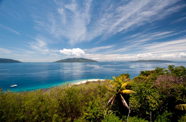 #Islands #Sun #Beach #Ocean #Trees Madagascar is truly an awe-inspiring place