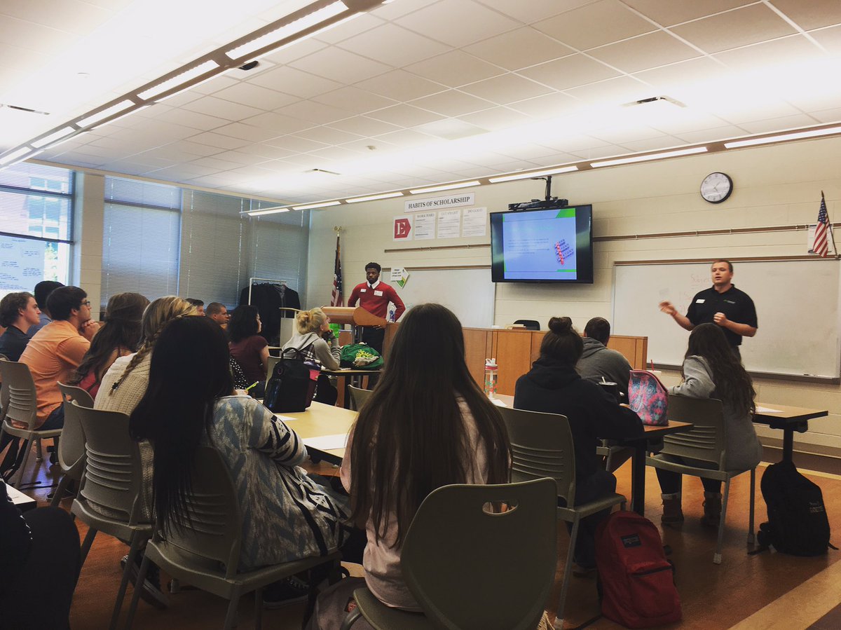 MegHHuggins's tweet image. Excited to have Ben and Tommy from @growfinancial to speak with us about the importance of credit! #reallifestuff #whatisyourcreditscore