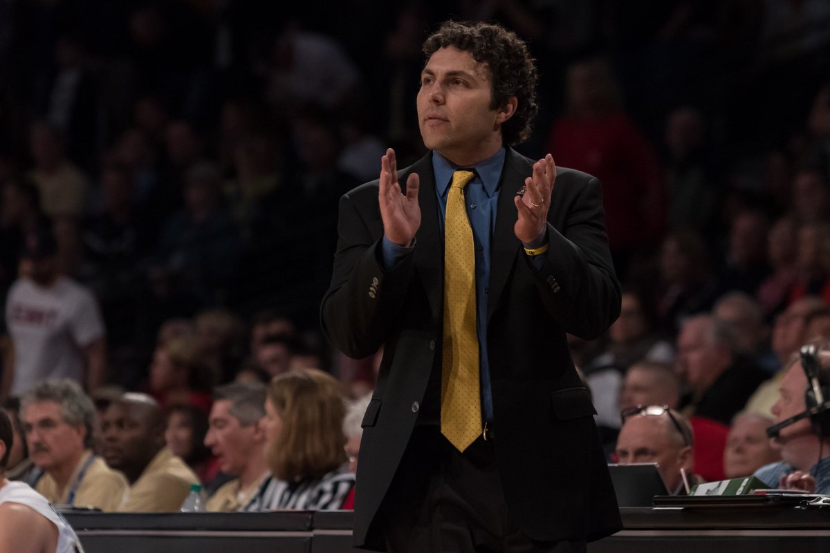 GTMBB's tweet photo. Another coaching honor for @GTJoshPastner - GA College Coach of the Year by the @ATLTipOffClub https://t.co/gfIFkmfhyy https://t.co/cUomycSCg4
