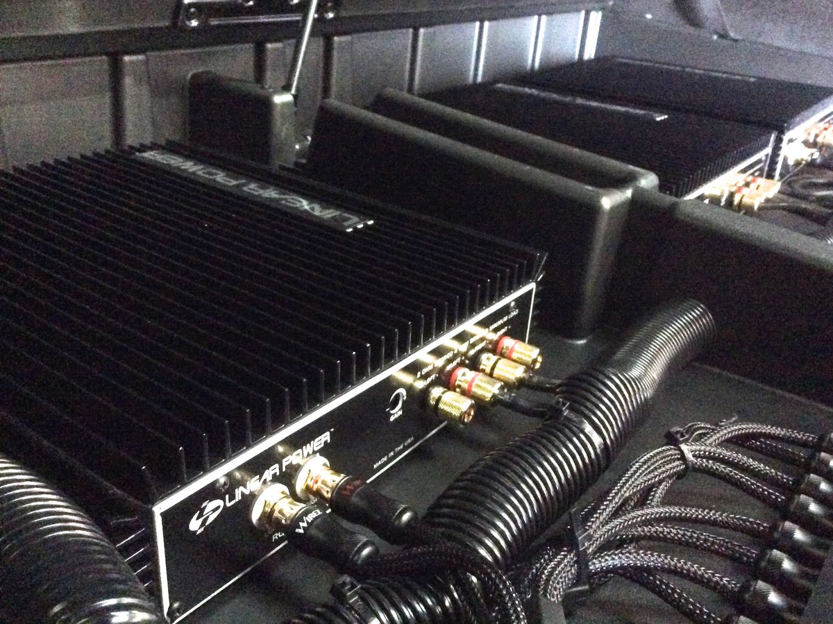CCSDayton's tweet photo. #TBT 2016, limited edition 2015 #HPE650 #Hennessey Supercharged #Cadillac #Escalade w/@FocalUSA, #LinearPower, @JLAudio, & @AudioControlInc! https://t.co/fF43I1Ud3c