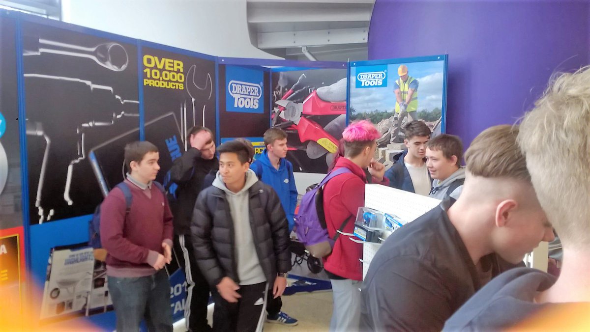 drapertools's tweet photo. Great day meeting students &amp; staff at the @ConstructionSCC Industry Fair #cityIW2017 thanks to all who visited our stand! https://t.co/kxjAmNljBH