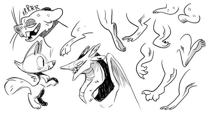 lotsa feet n paws n such 