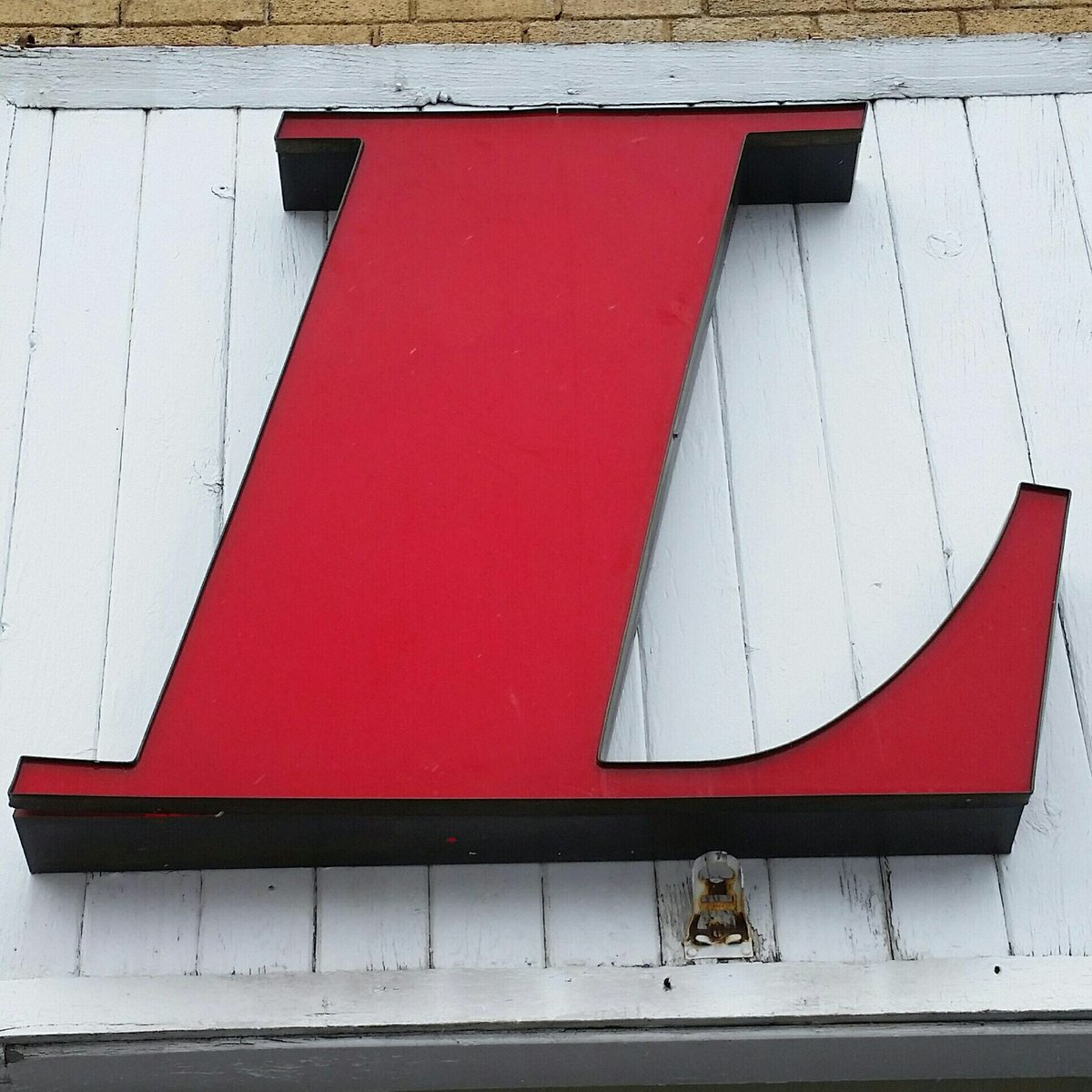 Dan is spelling #NiagaraFallsUSA with local smallbiz letters. Can you guess them? Visit us on IG. #LiveNF