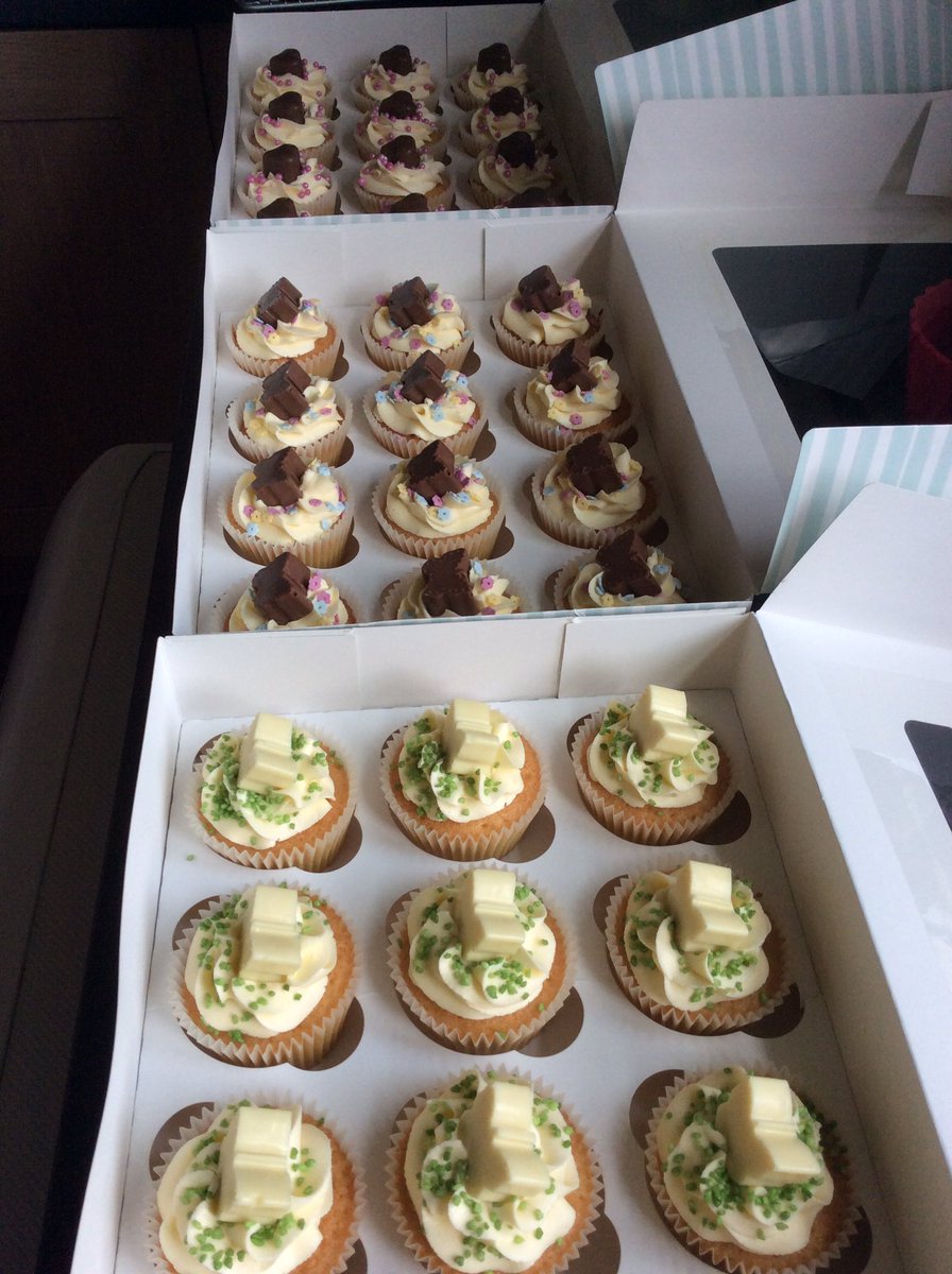 thebakingnanna1's tweet image. Nanna's production line 😂😂😂bake sale baking part 1 #RedNoseDay