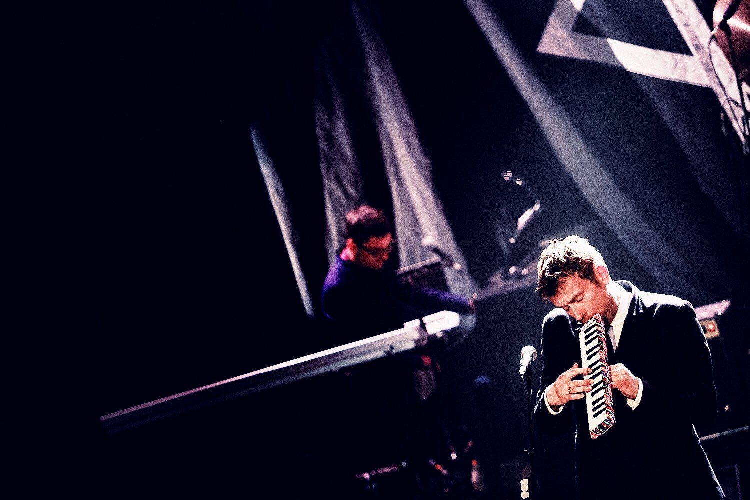 Happy Birthday Damon Albarn aka the man behind Gorillaz & lead singer of Blur 