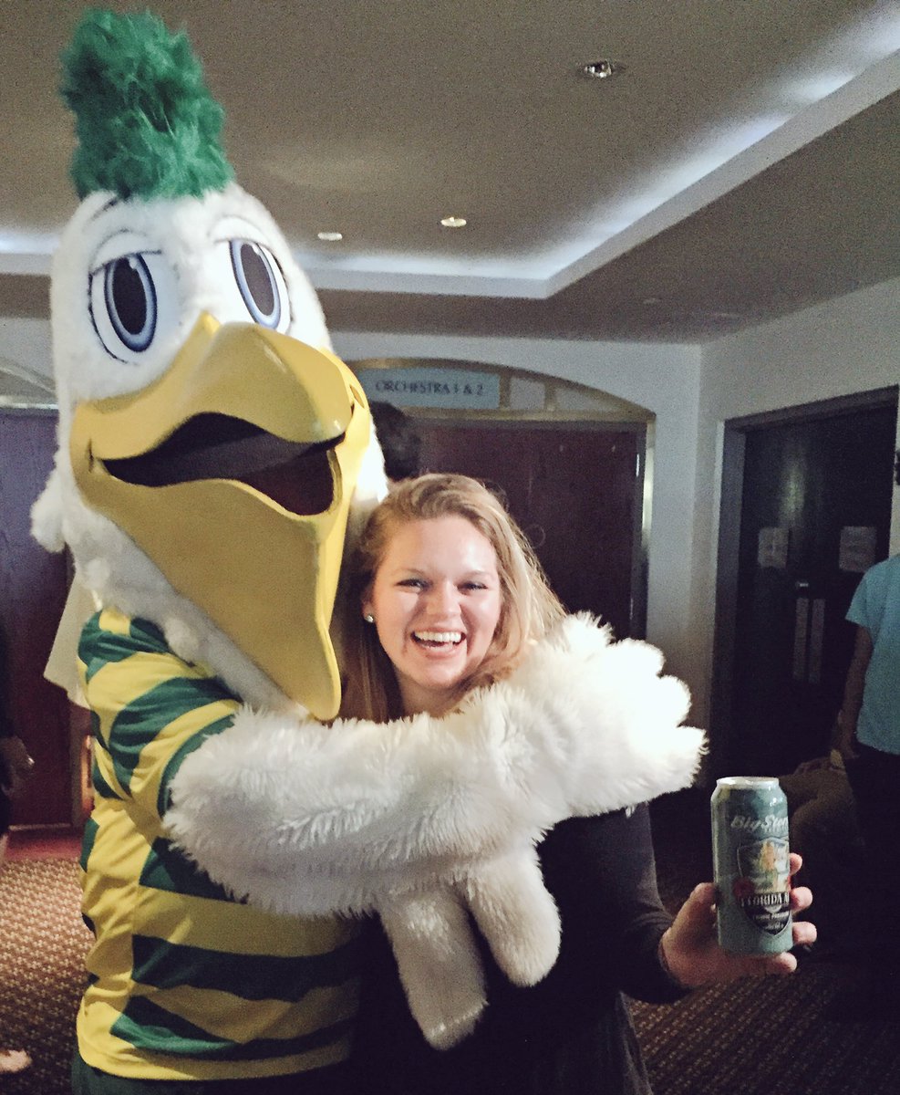 We're a having a blast at the @TampaBayRowdies #kickoff party! @_megssta is enjoying a #TropicPressure #FloridaAle & a hug from #PelicanPete