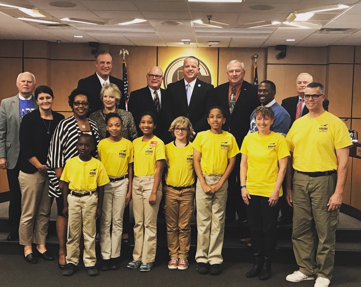watsonprincipal's tweet photo. Congratulations!!! Russell's Radio Club National Champions@russellrdrunner @STEMcobb https://t.co/Bzat3dVP16