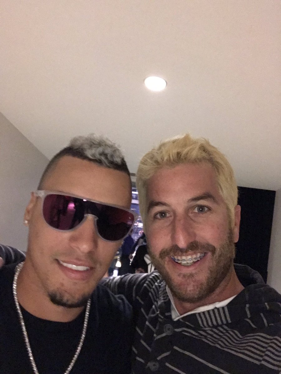 EcoBePR's tweet photo. @javy23baez GRACIAS por unirnos como pueblo durante este tiempo. Se merecen más!!! Que Viva 🇵🇷 https://t.co/XJC0132omQ