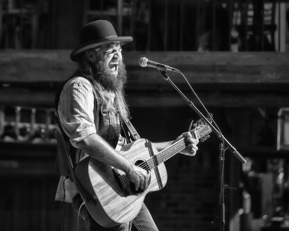 IPFW_News's tweet photo. Mainstream country music isn't based in reality, said singer Ward Davis, who will play at the Rusty Spur tomorrow.
https://t.co/FzZyVyE336 https://t.co/jPz18ggyGH