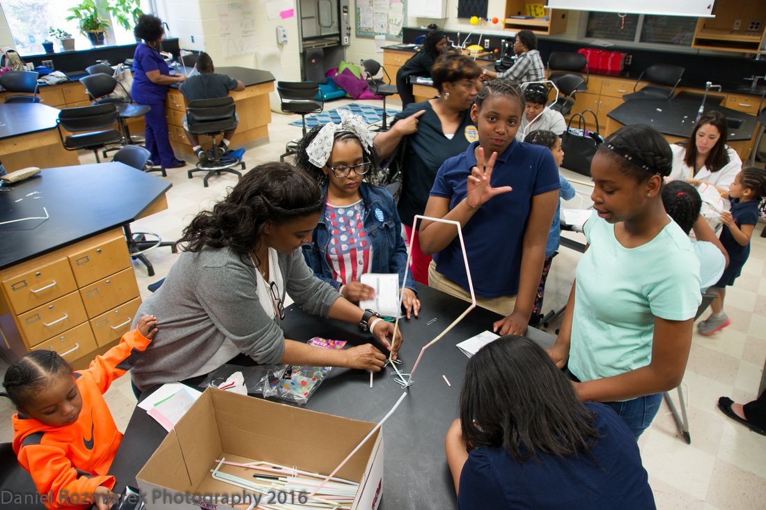 ms_bajpai's tweet photo. Come and explore the wonders of science at our Annual STEM Night tonight!! @windsormillms #wmmslife #STEM Night #funfillednight π https://t.co/dypu5XGjBY
