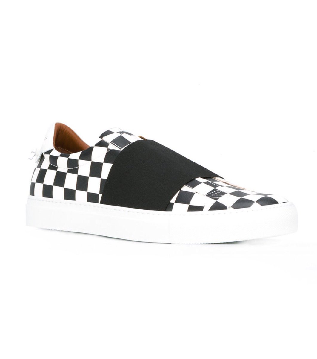 thesneakher's tweet photo. .@1future wears $660 @givenchy checkered slip-on trainers and #CollectionELA "Arch" anorak jacket and "Hendrix" tear-away pants. https://t.co/OnHgN3mIqH