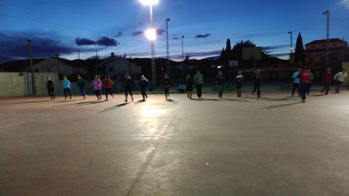 Hoy toca sesión práctica de trabajo en pista celebrada en las instalaciones de <a href="/CD_EUROPA_MLG/">CD Europa</a> Gracias <a href="/colegio_europa/">Colegio Europa</a> 
#estoesunnoparar