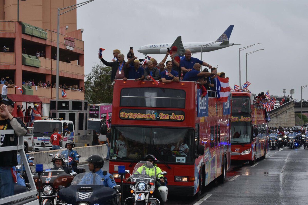IronTipo's tweet photo. hey #AdamJones... where's your parade??? 😏 #LosNuestros 🇵🇷 #puñeta https://t.co/gBDUrNwxmt