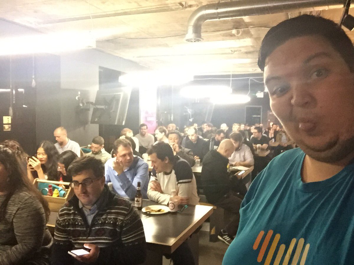 simona_cotin's tweet image. Full house at @AngularJSDublin tonight @lakatos88 #angular forms