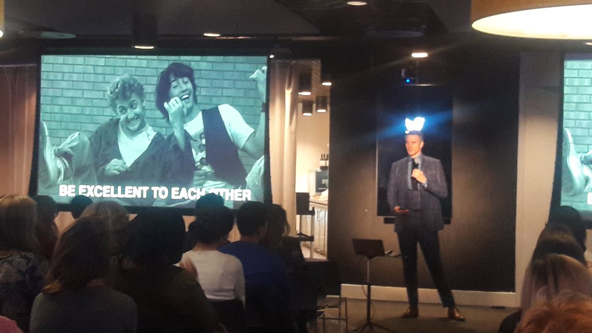 TweetMRS's tweet image. Go the extra mile, help people out and you'll get further in your career much faster, advises @MrHowesC #mrslive #mrx @TwitterUK