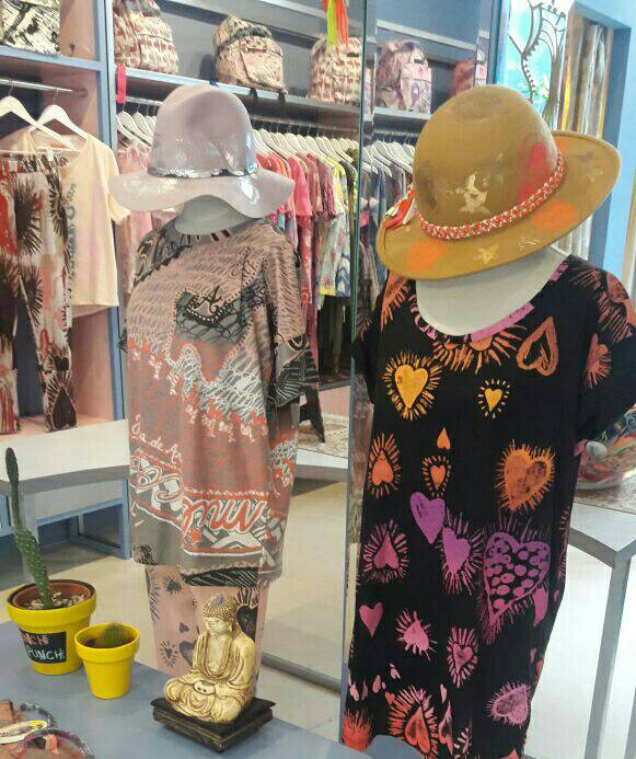 Podés encontrar las hermosas prendas de la colección #PonchPunch en El Savador 4770, Buenos Aires. #JuanaDeArco 💖