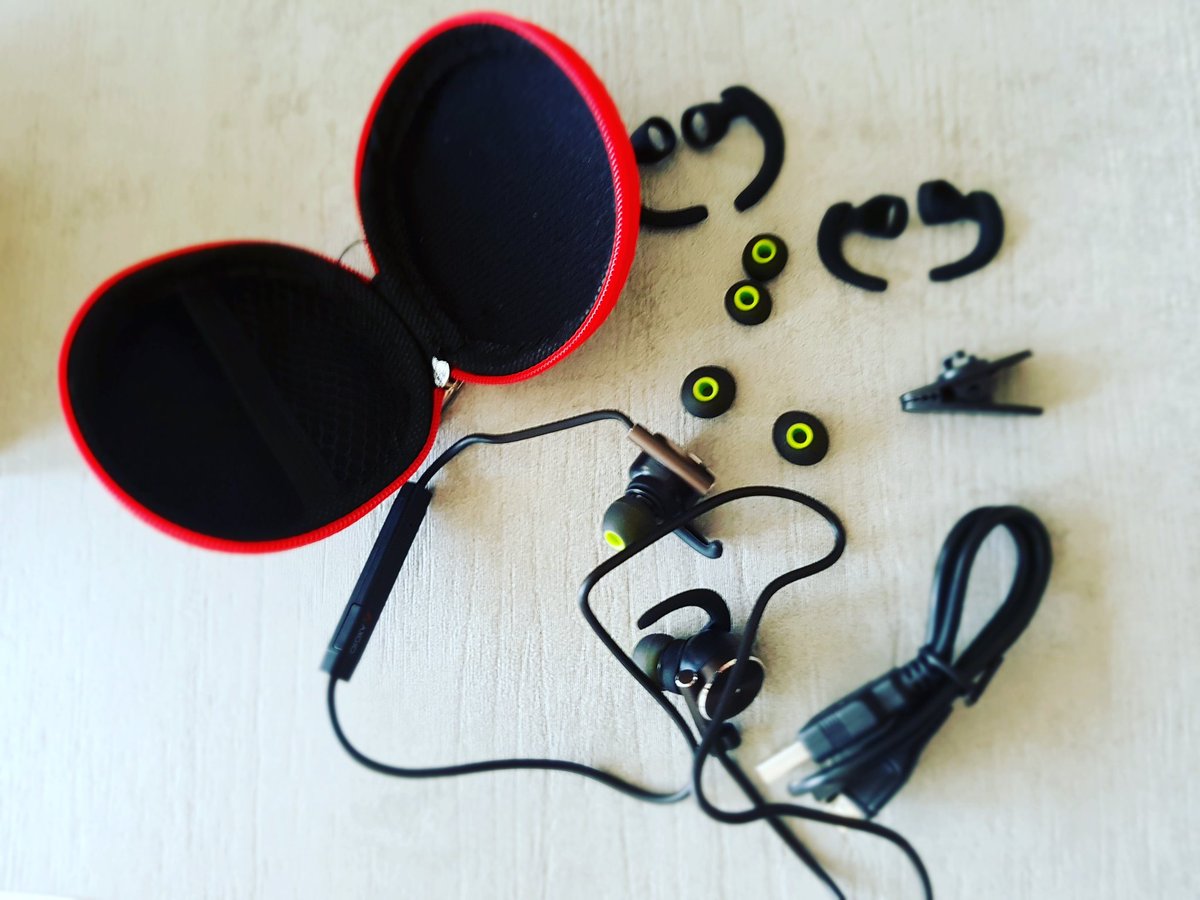 elisapiasentin's tweet image. #axgio #OTTIME #CUFFIE ECCOLE QUI
iconsiglidielisa.blogspot.it/2017/03/cuffie…