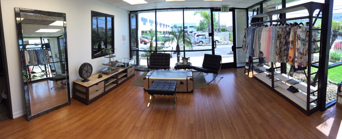 #WhatToDo near #LAX? Stay <a href="/WestinLAX/">The Westin LAX</a> #lunch <a href="/LeonaVenice/">LeonaVenice</a> #dinner <a href="/eatFWD/">EatFWD</a> <a href="/laxcanow/">Los Angeles CA Now</a> #shop <a href="/GeorgRothLA/">Georg Roth</a> #Yelpreviews bit.ly/2diRXfQ