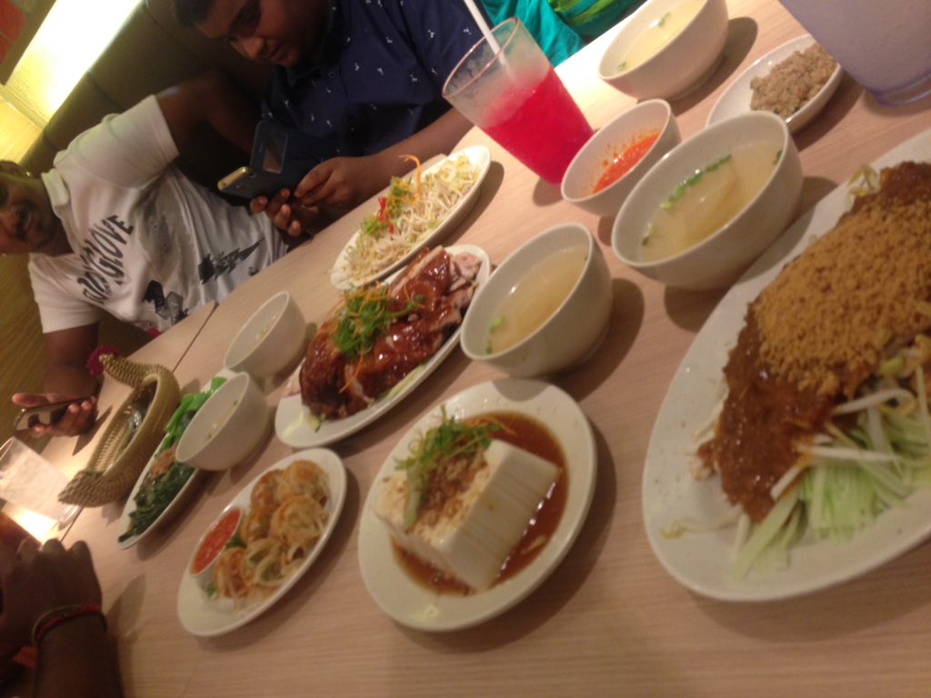jasuryaraj's tweet photo. Its my birthday celebration 🎉. https://t.co/Jyh2XTvUsG