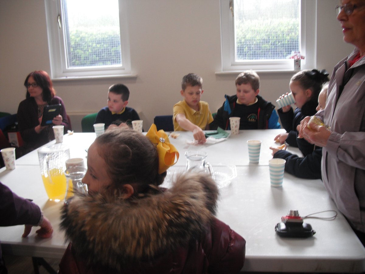 pinehurstgreen1's tweet photo. Some well earned Refreshments after all the hard work . https://t.co/47ZrVuWR1h