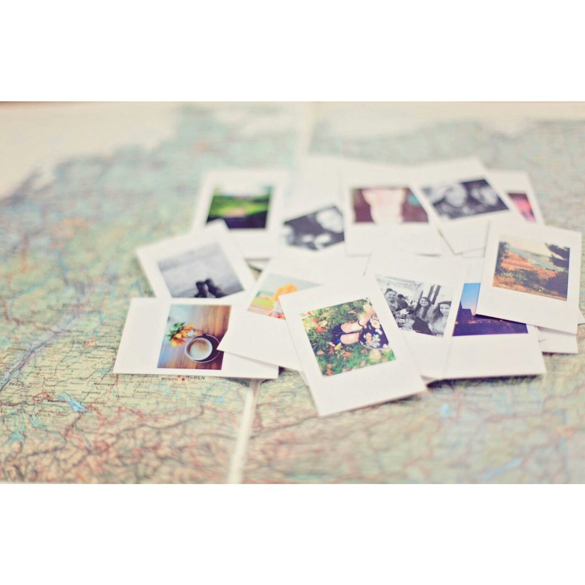 heartdecoded's tweet image. Today's Mood📸🌎❤ #personalizedjewelry #decodedheart #designprintwear #3dprinting #3dprintedfashion #fashionandtech #polaroid #mood #memories