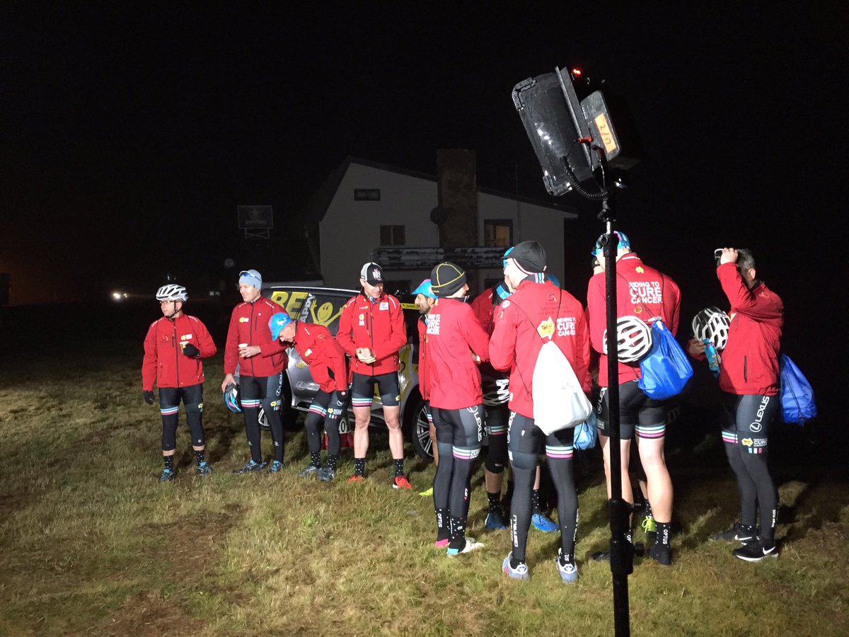 The 530am coffee cue <a href="/tourdecure_aus/">Tour De Cure</a> thanks <a href="/vittoriacoffee/">Vittoria Coffee</a> Day 1 TdC