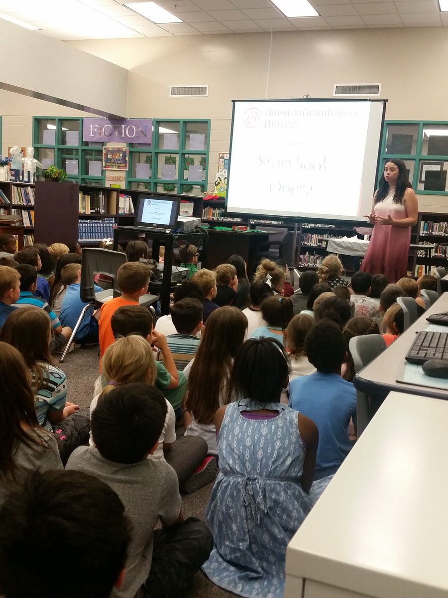 mbe_library's tweet photo. Storybook Opera with K-2 today! Thank you Houston Grand Opera for a wonderful performance. #singabook #mbebears #thehumblelibrarian https://t.co/RFtdHy70jr
