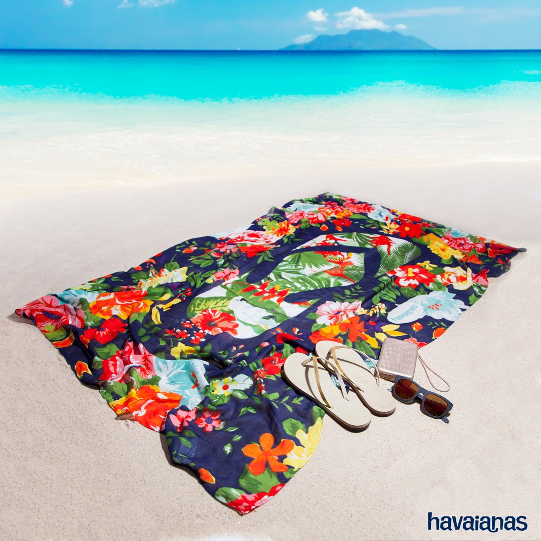Meet the #Canga: it's a #sarong, it's a blanket, it's a towel