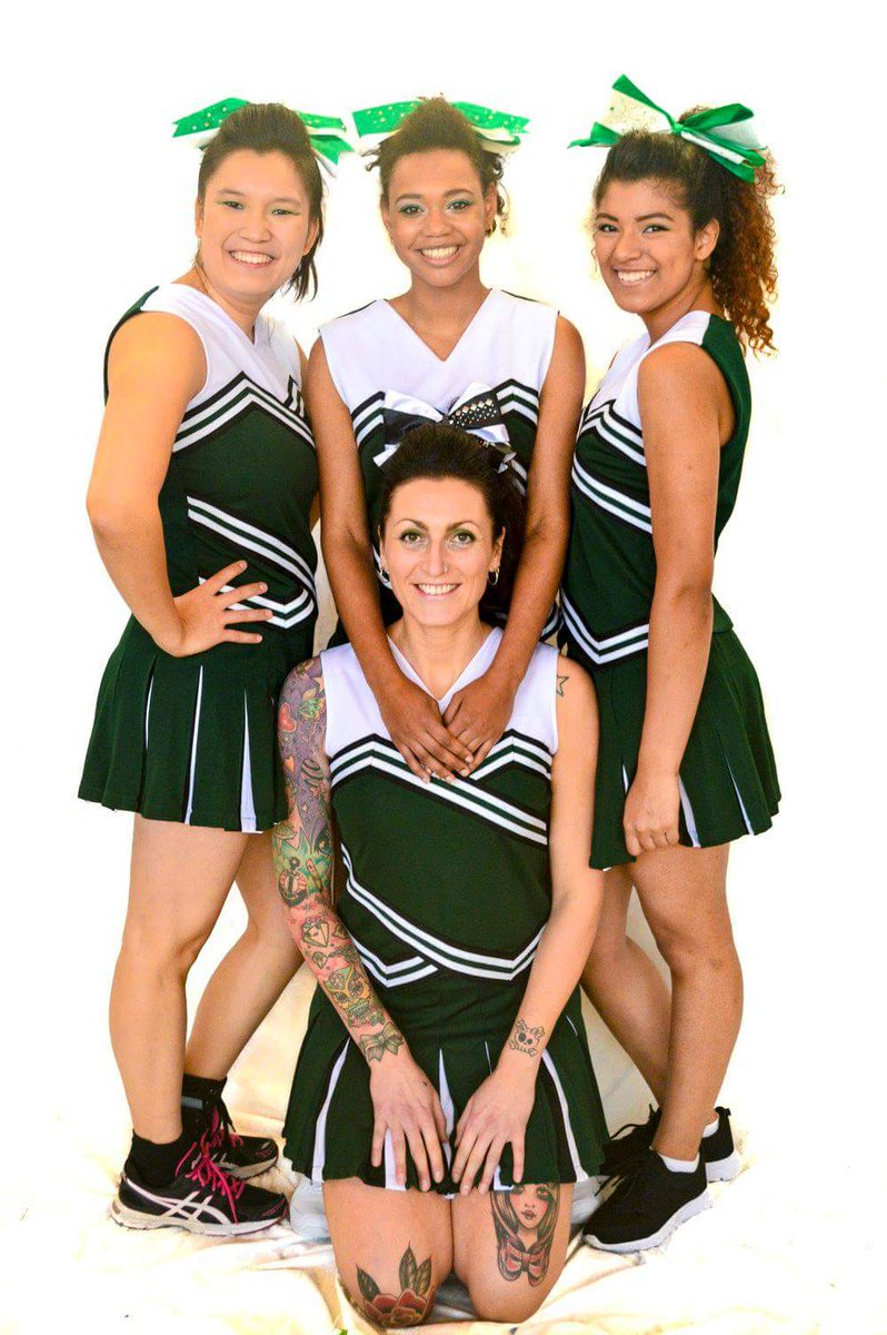 Coed flyer en all girl senior 010cheerleaders
