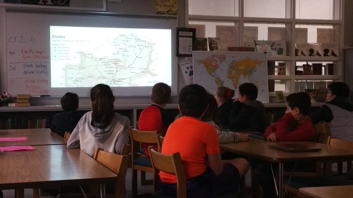ToddLaVogue's tweet photo. Helped kids navigate @Lifeliqe &amp; watched student movies on African countries/great editing skills! spring break in Bellevue Washington https://t.co/QVPMguLo6x