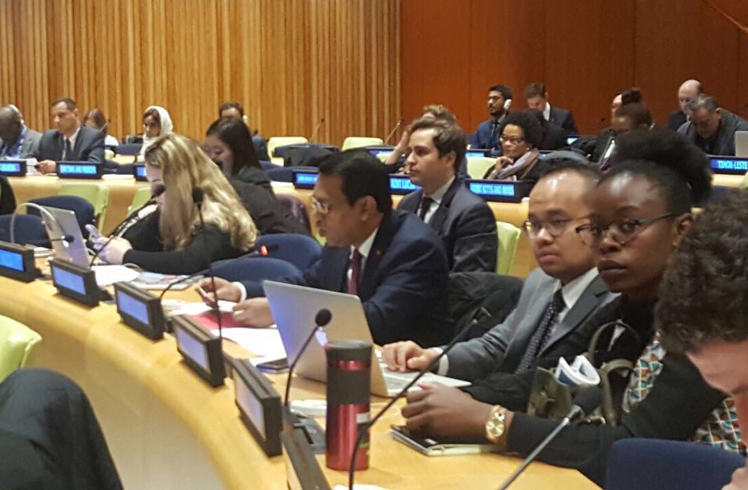 #Maldives l @AOSISChair raises concern over impact of climate change on #SIDS & call to scale up financing @ #SDGs & #climatechange PGAevent