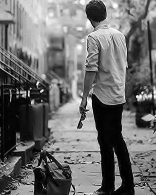 6llt_'s tweet photo. #كم_أتمنى أن أقوم بإنشاء مدينه أجمع فيها كل من أحب ولا أطمح أن تكون كبيره كي تكون المسافات بيننا #قريبه ❤️ 🌸 ❤️

#النآآآدر https://t.co/DqLdy0TNyX