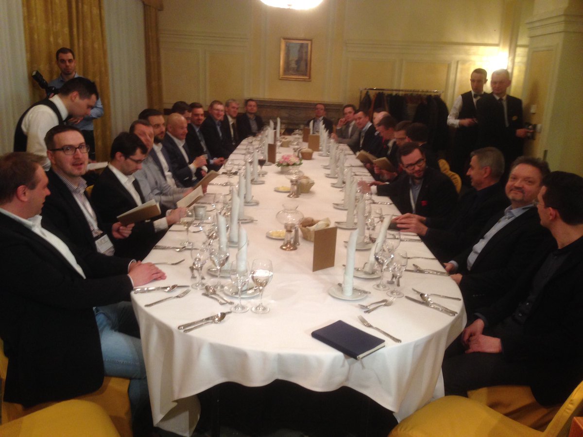 jehswong's tweet photo. enjoys networking dinner with the new capital mechanism elites of Warsaw... https://t.co/R78qol5hyT