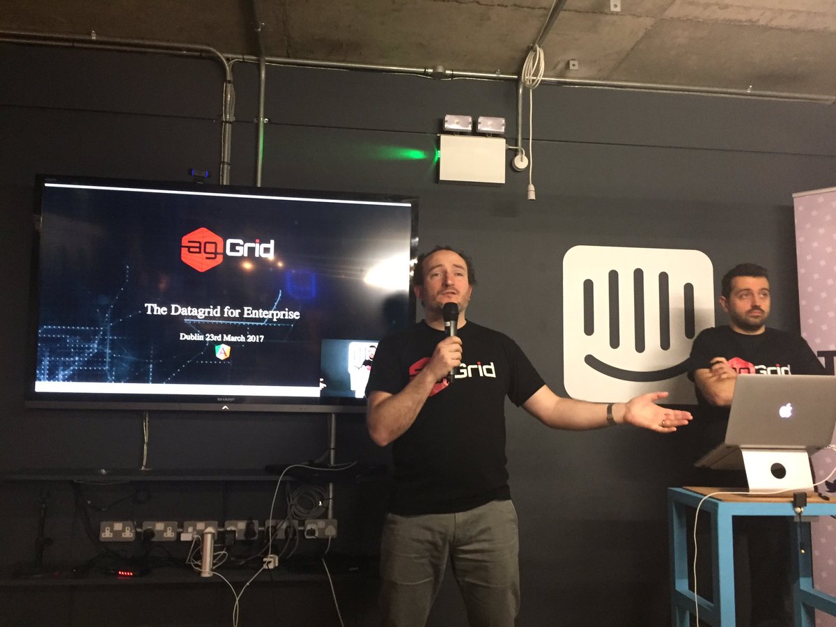 simona_cotin's tweet image. Inspiring story about the start of @ceolter #opensource @AngularJSDublin  #angular @SeanLandsman @TheLarkInn