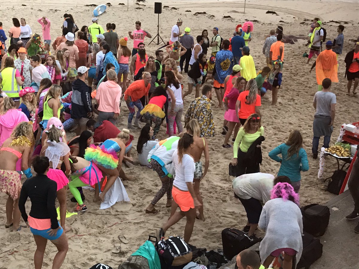 petertonagh's tweet photo. What a sight! The OneWave crew at Bondi Beach this morning. #onewaveisallittakes https://t.co/9AZMhVv4cD