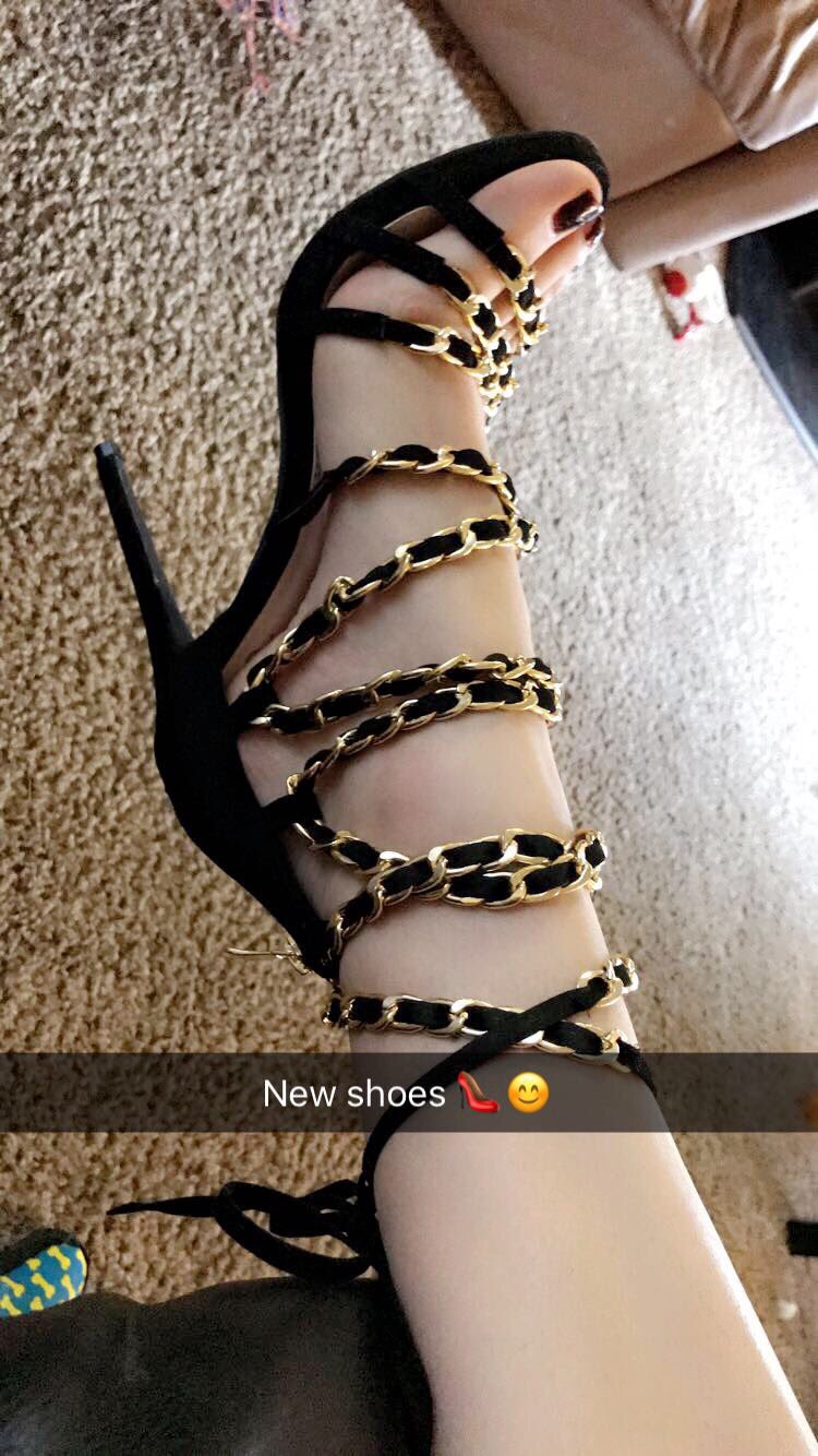 Omg love theezzzzzz I'm about to wear them to grocery store idegaf 👠✨ https://t.co/rowDIgtY5B