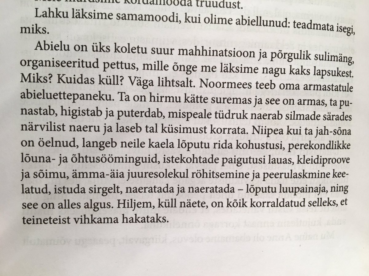 SigridHeinmets's tweet photo. "Armastus kestab kolm aastat" Frederic Beigbeder. Pole ammu midagi nii nii meeldivat lugenud #puhaskuld #overexcited https://t.co/3RqvDFz3XS